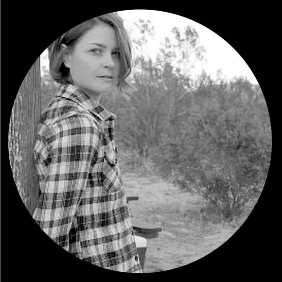 Meet your Posher, Amanda - Picture 1 of 1